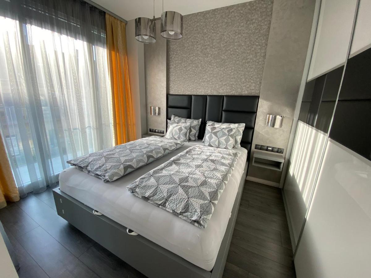 Noir Silvery Apartman Szeged Eksteriør bilde